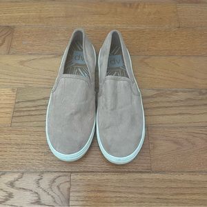 Dolce Vita brown slip on shoes size 7.5